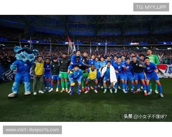 中国足球联赛新赛季开幕，多队争冠格局引发球迷热议